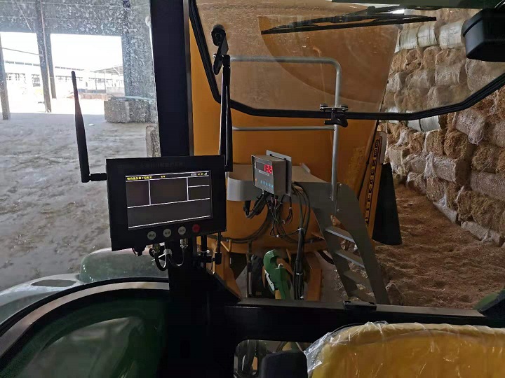 内蒙古乐农传诚牧业精准饲喂系统安装完成(图1) 内蒙古乐农传诚牧业精准饲喂系统安装完成(图1)